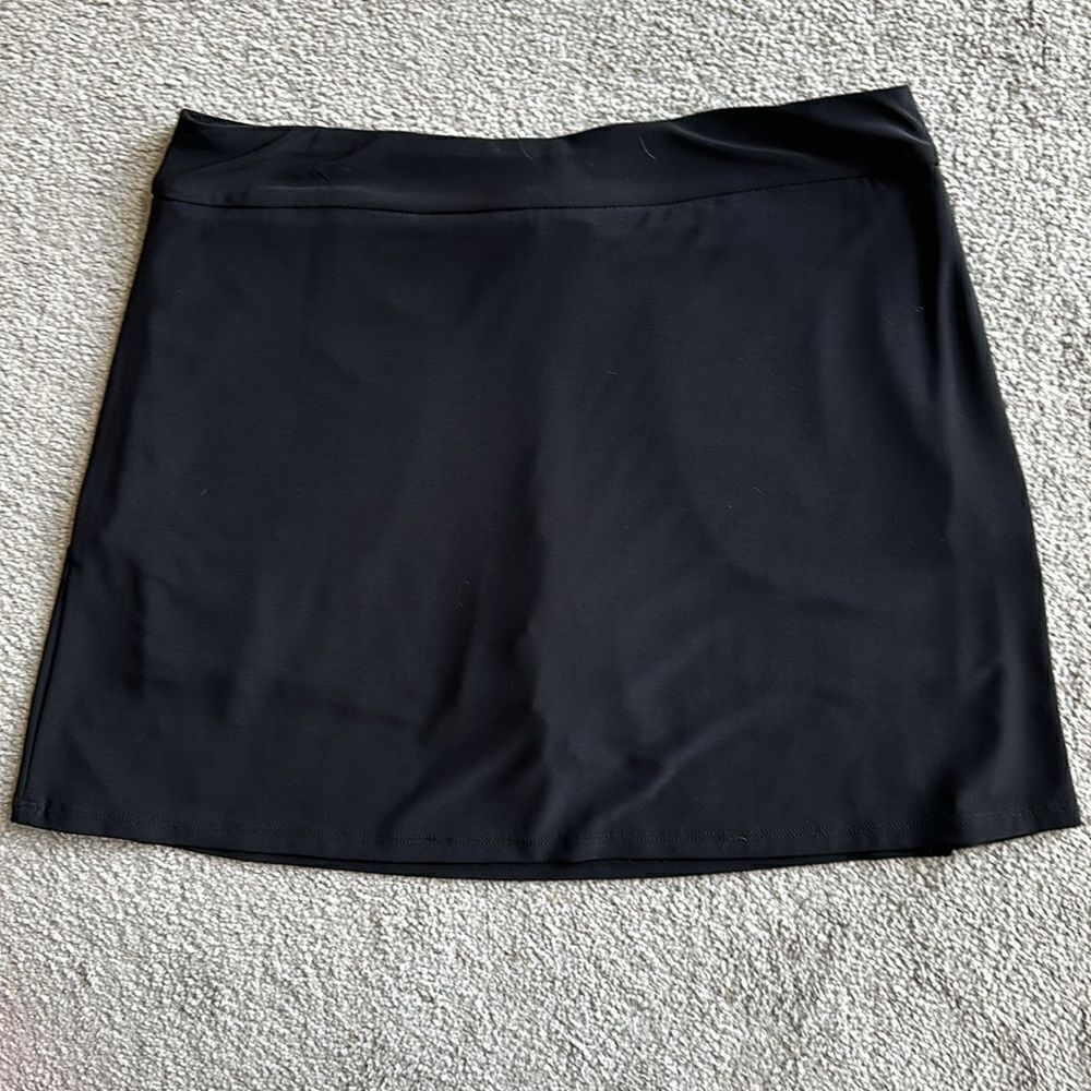 Michael Tyler Skort! - Picture 9 of 9